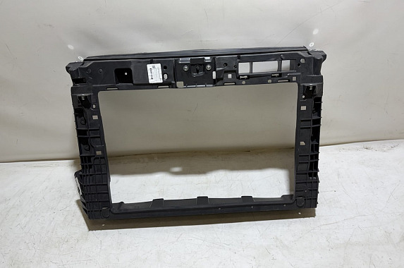 Рамка радиатора Volkswagen Polo 2020-2022 / Skoda Rapid 2019-2023 (Китай) Дисконт 30%